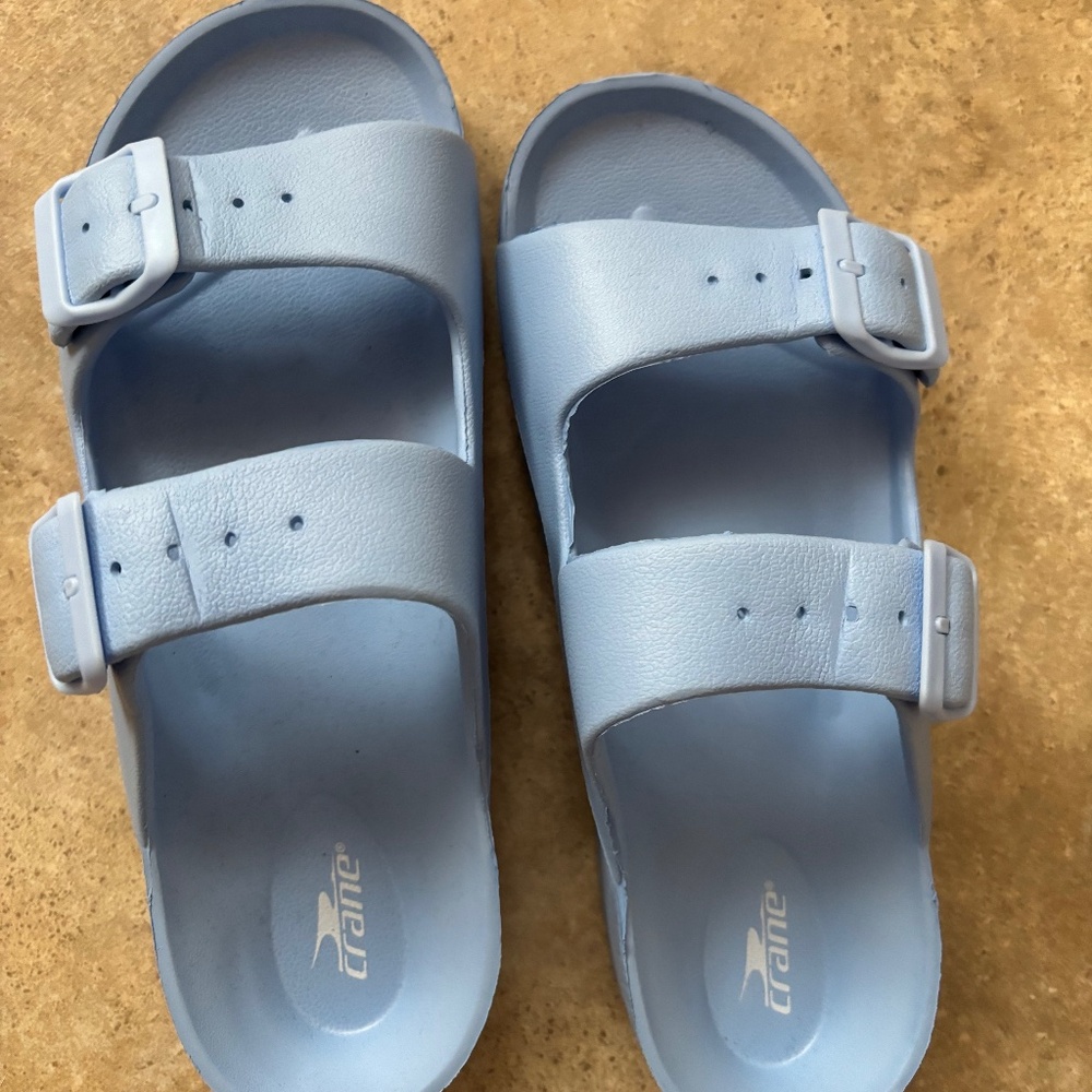 Slip ons